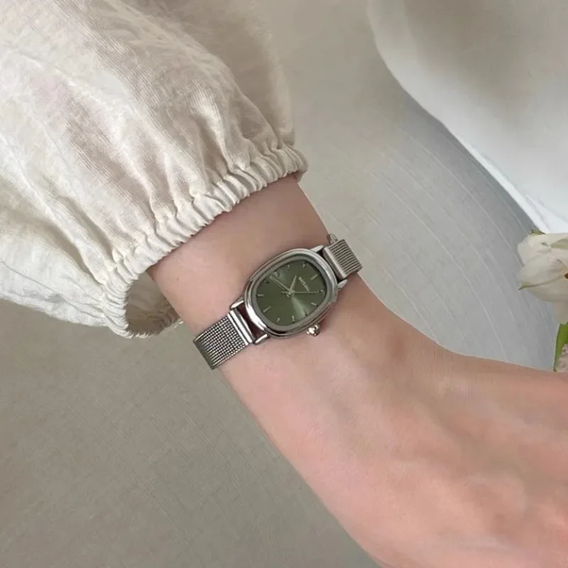Luxury Watch Ladies - Pequeno mostrador oval relógio verde simples