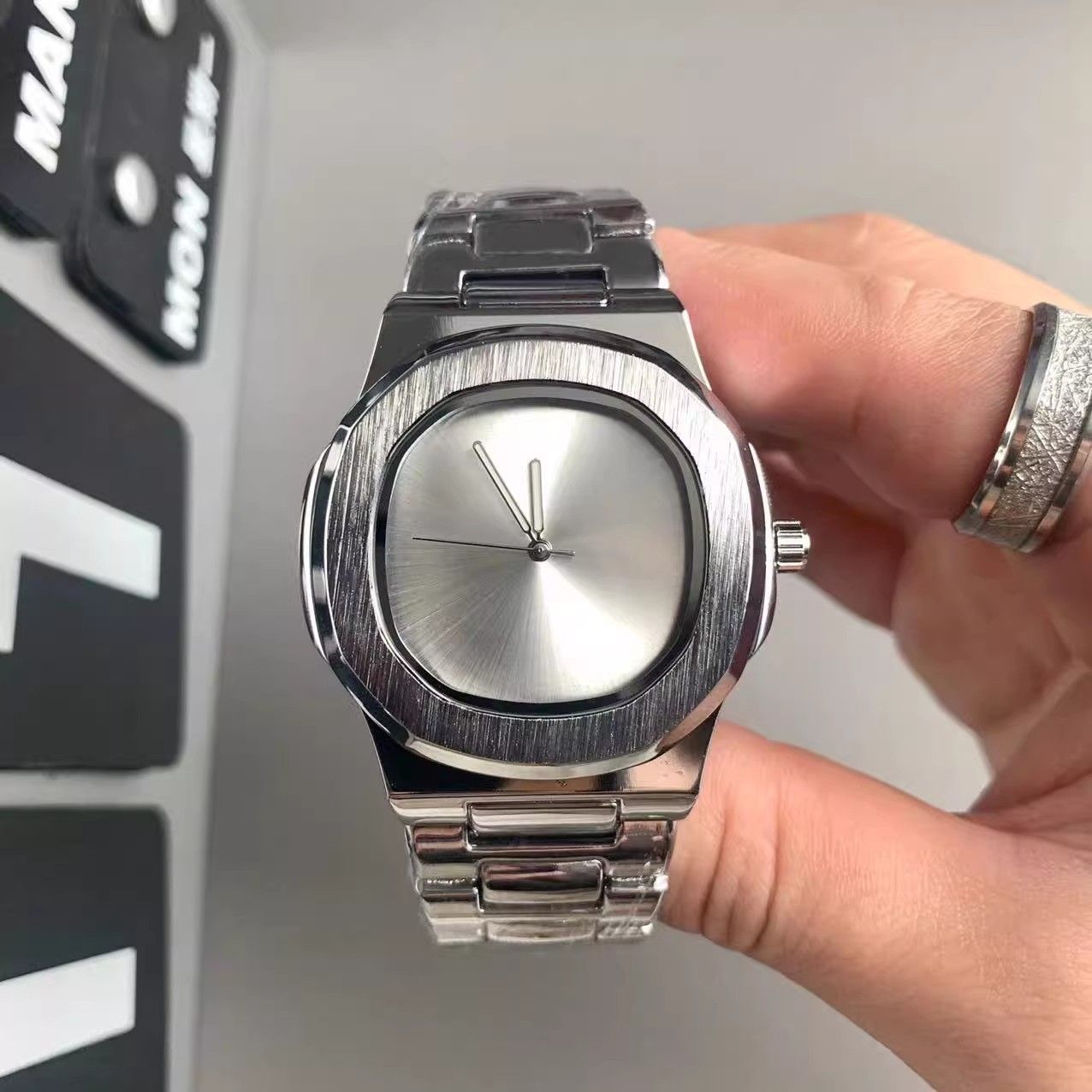 Relógio de Quartzo Masculino c - Luxury Watch Logos avaliação e preço